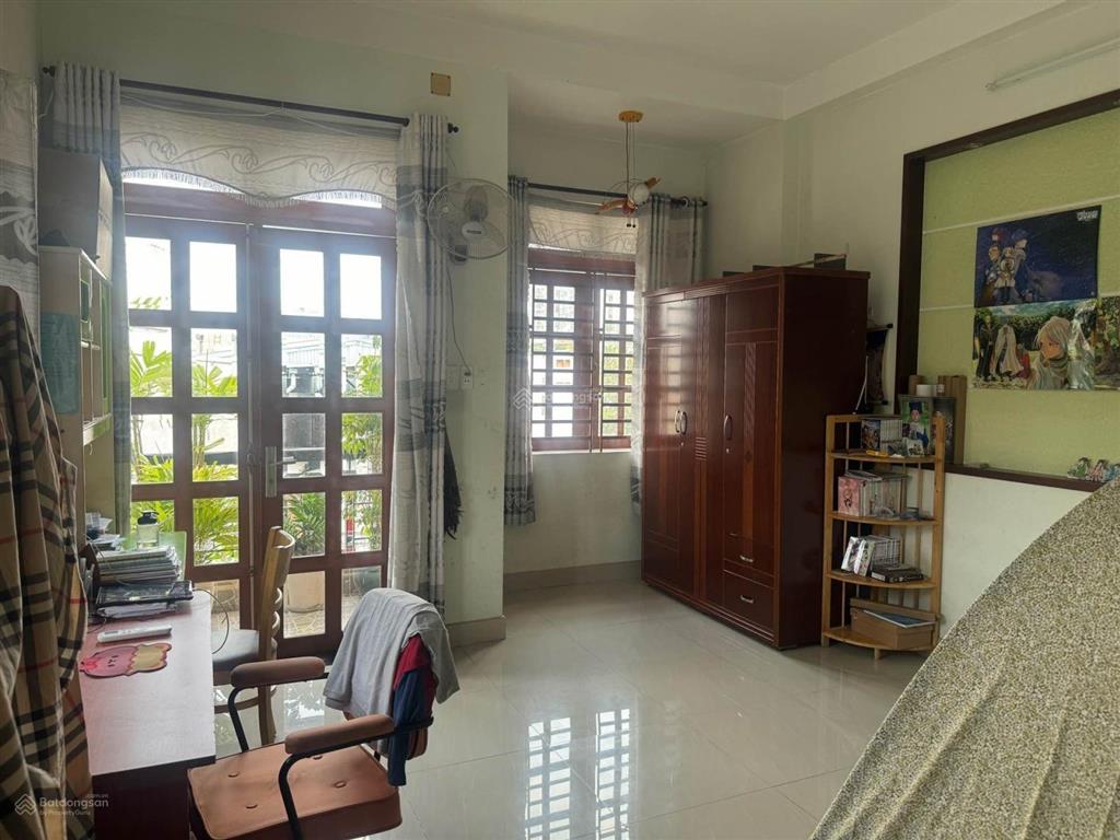 Với 12 tỷ có ngay căn nhà 2 mặt tiền thoáng sáng, bề ngang hiếm 7,1m , ô tô ngủ nhà, bình trưng, q2