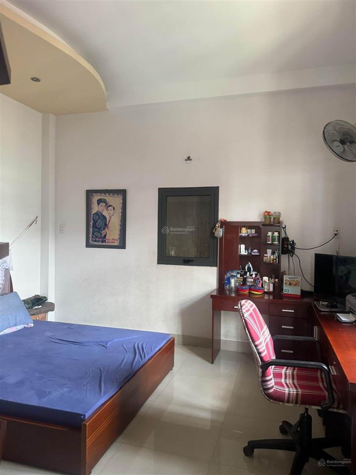 Với 12 tỷ có ngay căn nhà 2 mặt tiền thoáng sáng, bề ngang hiếm 7,1m , ô tô ngủ nhà, bình trưng, q2