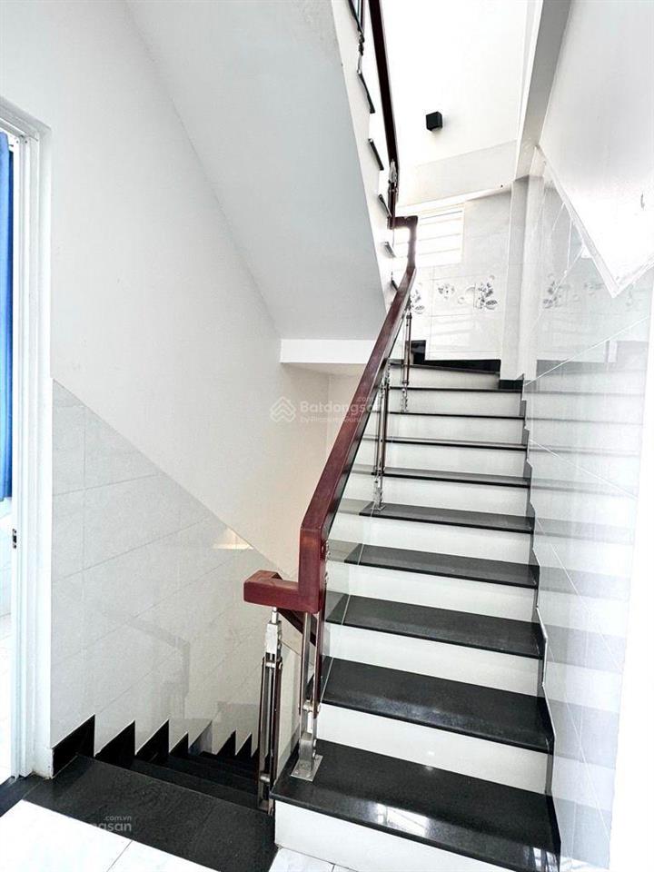 Mặt tiền kinh doanh đỉnh cao đường 11, cho thuê, mua ở, văn phòng, ngang khủng 12m, quận 2, 6,x tỷ