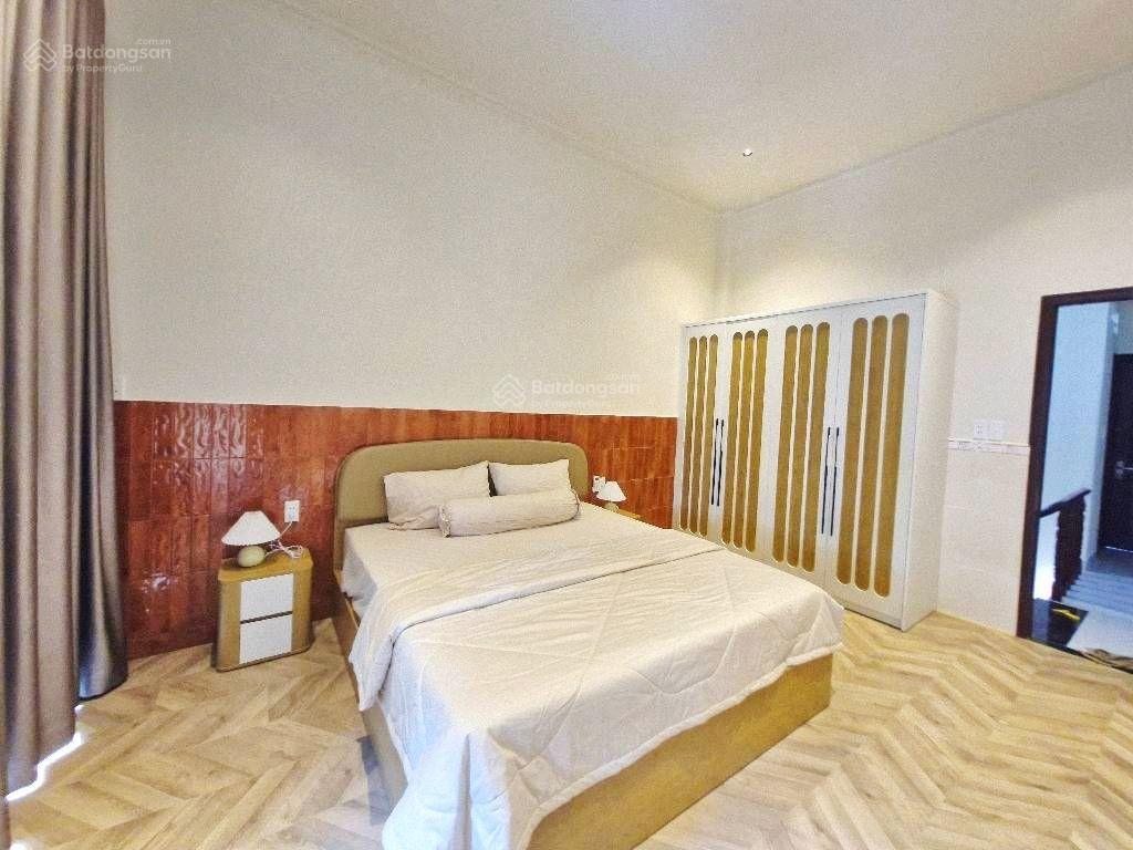 Bán nhà mặt tiền thông đường nguyễn tuyển khu kinh doanh sầm uất, full nội thất, ở ngay, quận 2