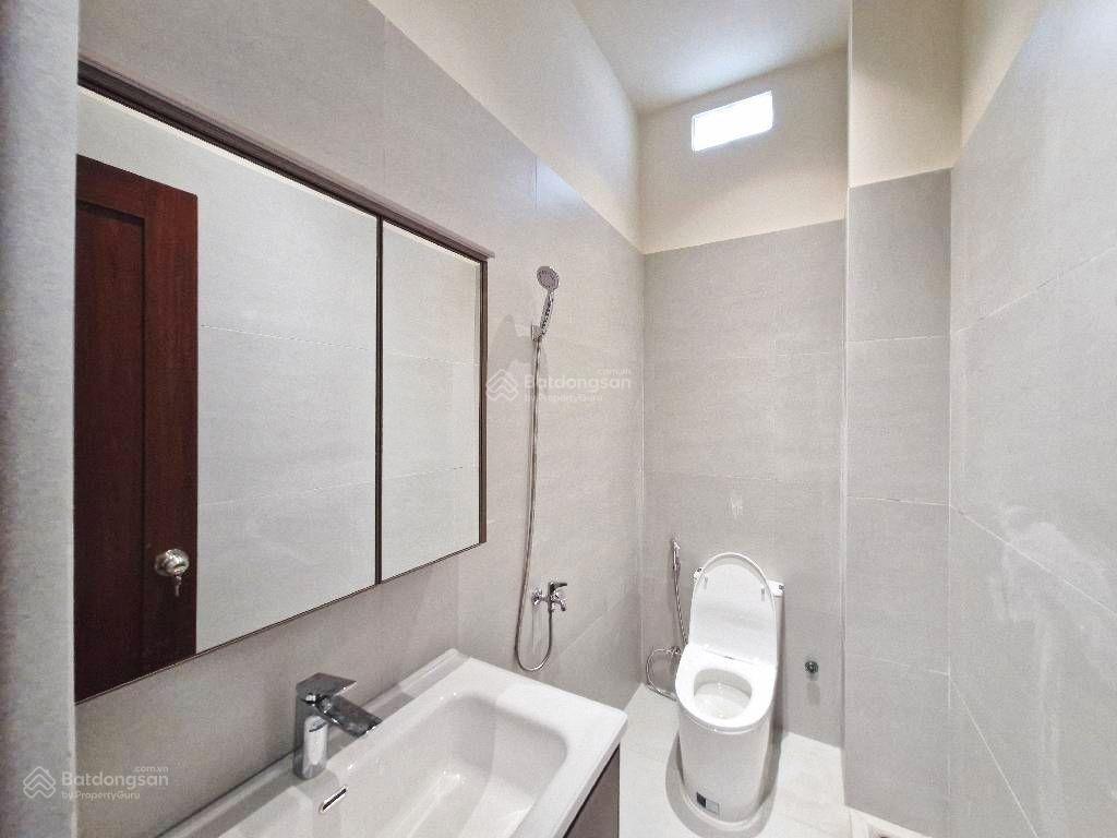 Bán nhà mặt tiền thông đường nguyễn tuyển khu kinh doanh sầm uất, full nội thất, ở ngay, quận 2