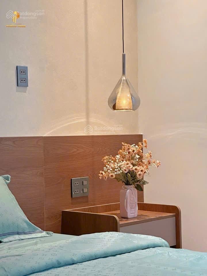 Nhà 3 tầng mặt tiền nguyễn như hạnh 102m2