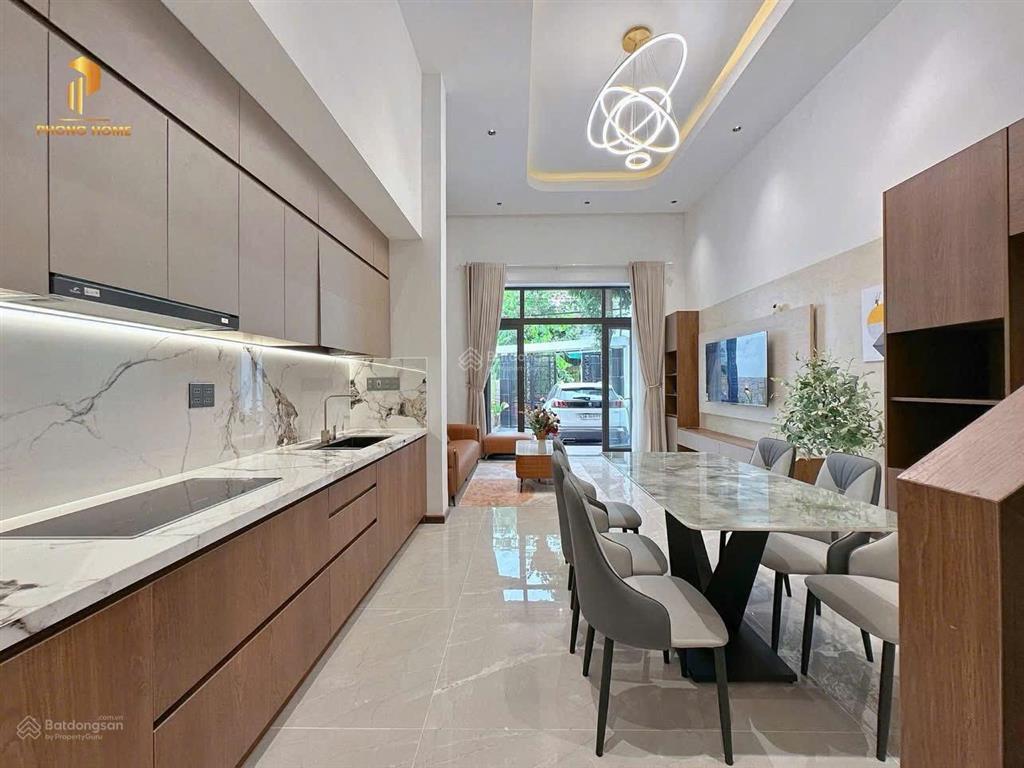 Nhà 3 tầng mặt tiền nguyễn như hạnh 102m2