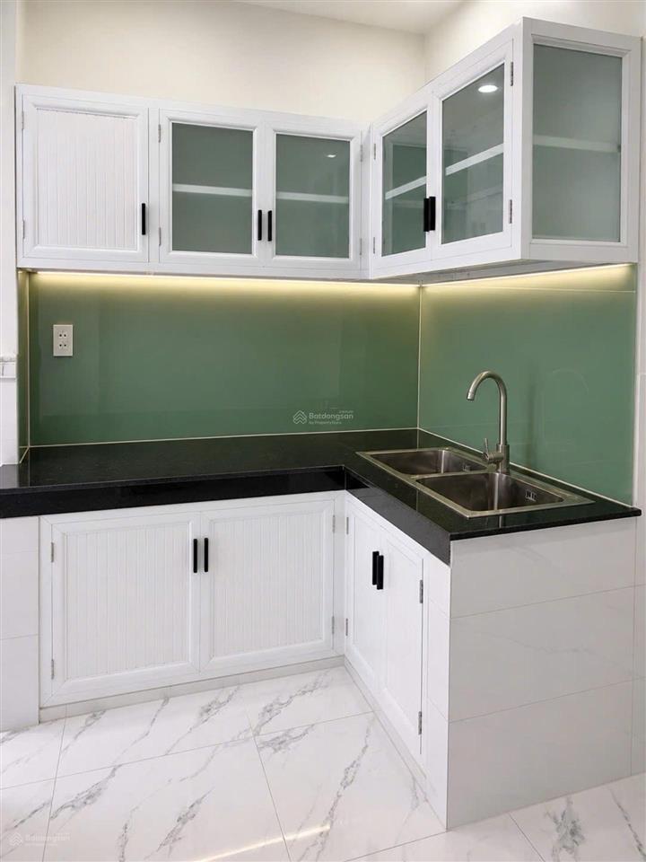 Nhà mới đẹp gần ngã tư bốn xã  4x12  3 tầng  hẻm 6m thông  chỉ 4,65 tỷ