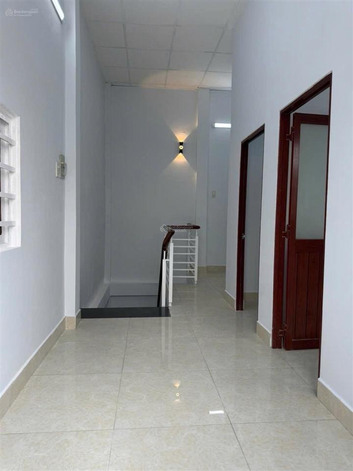 Chỉ 3.3 tỷ có nhà 2 tầng  shr  mới đẹp gần aeon tân phú