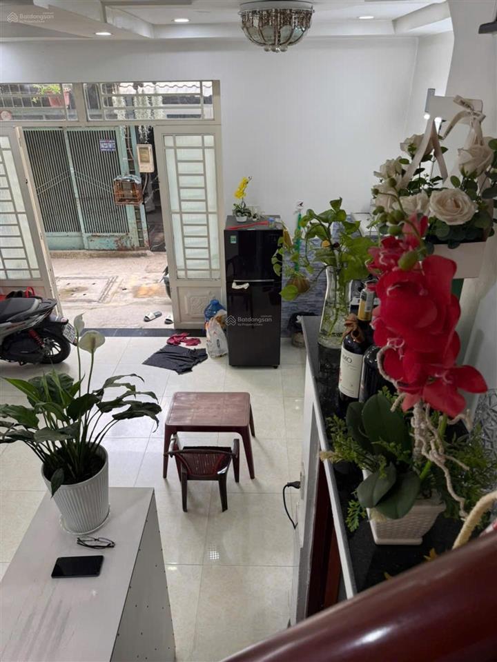 Chỉ 3.3 tỷ có nhà 2 tầng  shr  mới đẹp gần aeon tân phú