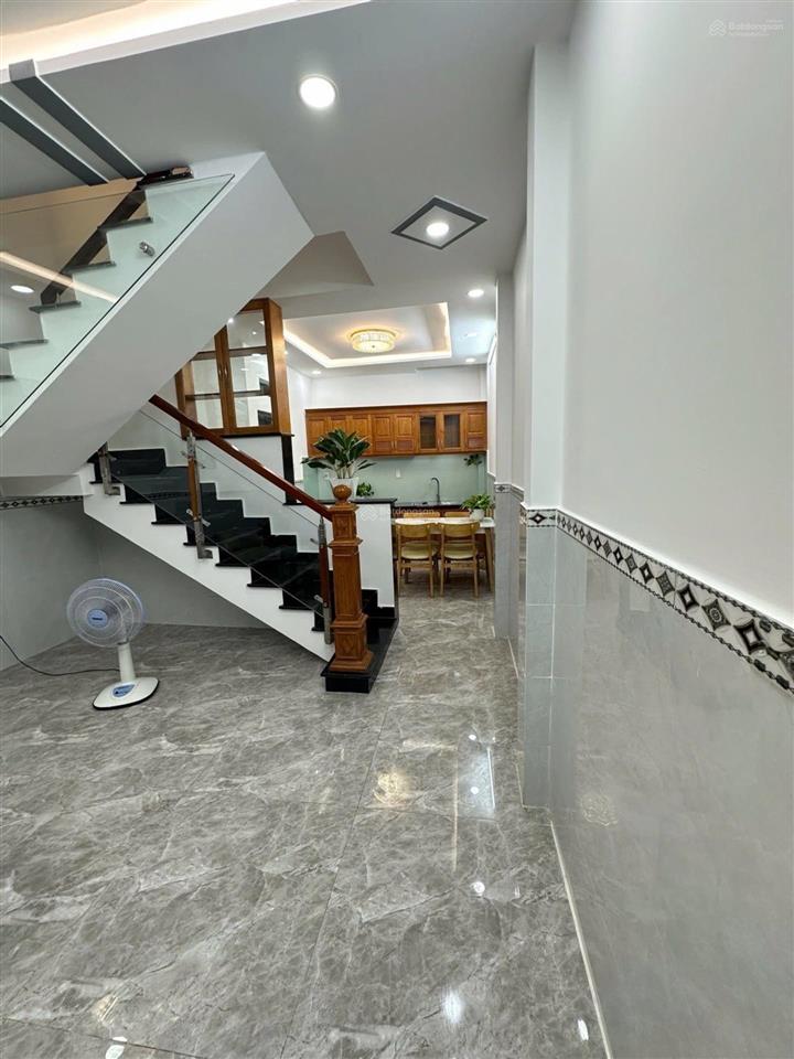 Sát tân phú nhà 3 tầng siêu đẹp chỉ 4.49 tỷ (full nội thất)