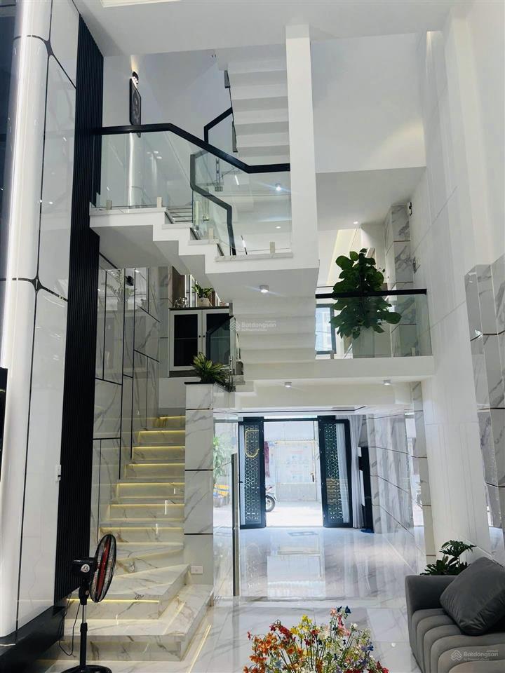 Lê văn quới  hxh 6m 1 sẹc  nhà mới 5 tầng  full nội thất  57m2  chỉ 8.95 tỷ