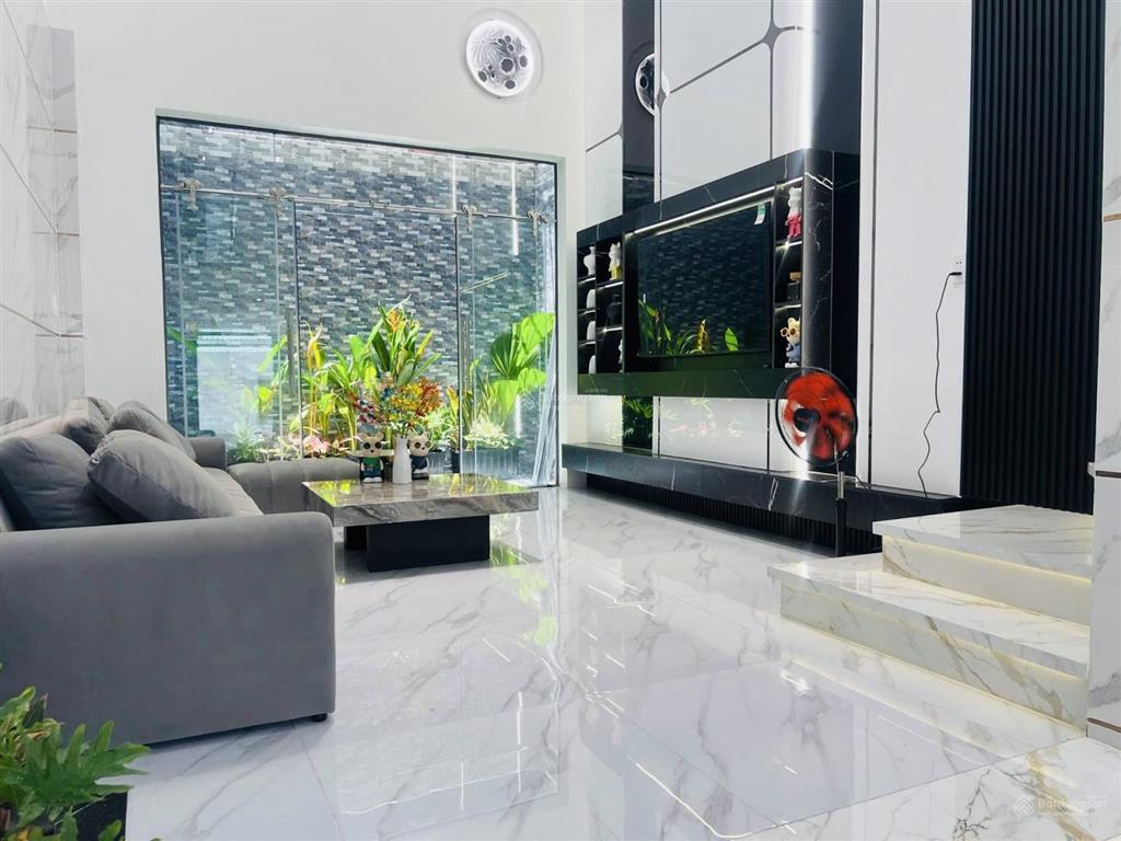 Lê văn quới  hxh 6m 1 sẹc  nhà mới 5 tầng  full nội thất  57m2  chỉ 8.95 tỷ