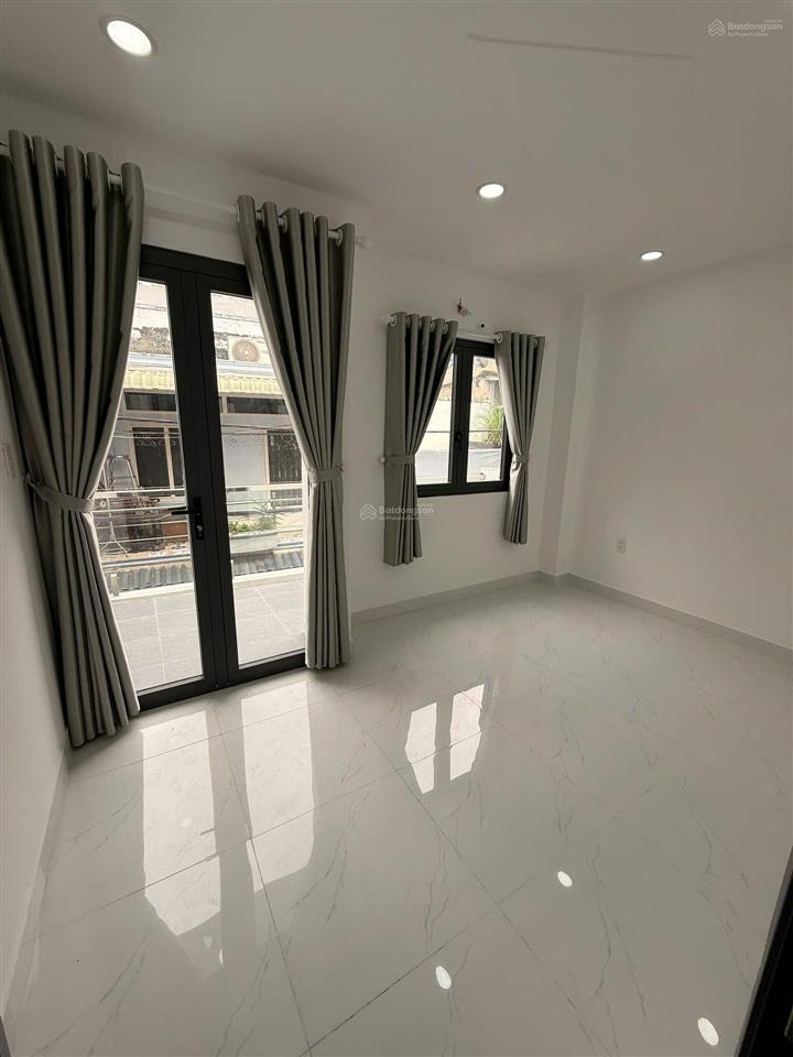 Hẻm ô tô đỗ cửa nhà mới 2 tầng 4 phòng ngủ 48m chỉ 4.95 tỷ