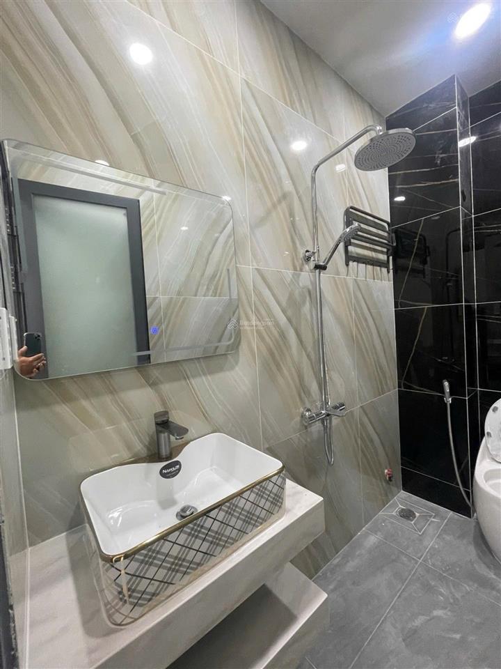 Lê văn quới hẻm xe hơi 5m nhà 4 tầng 4x14m 4pn 5wc chỉ 7.65 tỷ