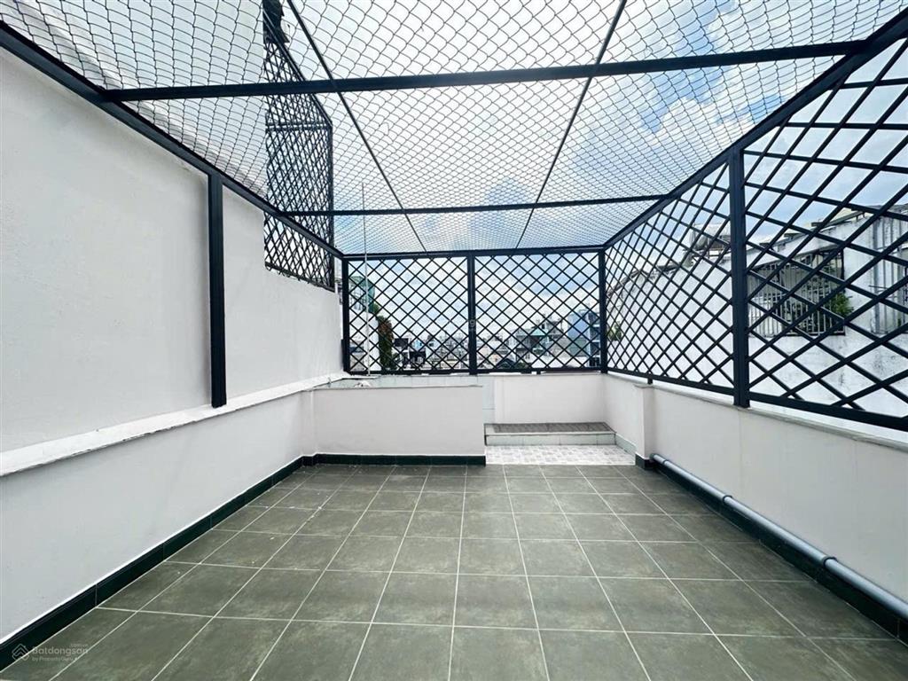 Nhà ngay gò xoài  hxh 6m thẳng 1 trục  nhà 4 tầng  66m  giảm 200tr