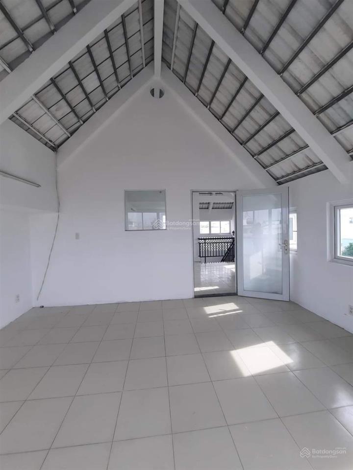 Hương lộ 2 biệt thự 170m2 sân đậu 3 ô tô 4 tầng đang cho thuê 16.5tr/tháng giá 12.4 tỷ
