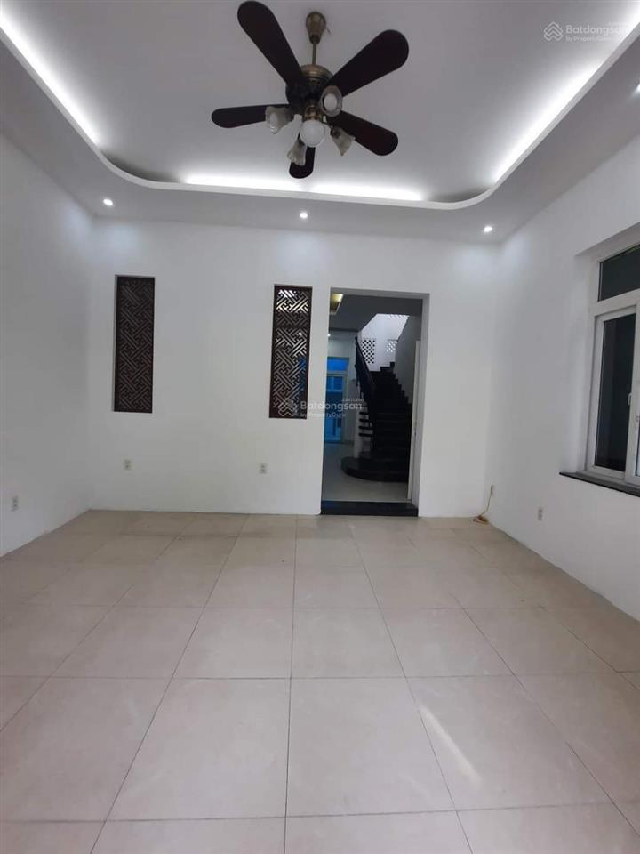 Hương lộ 2 biệt thự 170m2 sân đậu 3 ô tô 4 tầng đang cho thuê 16.5tr/tháng giá 12.4 tỷ