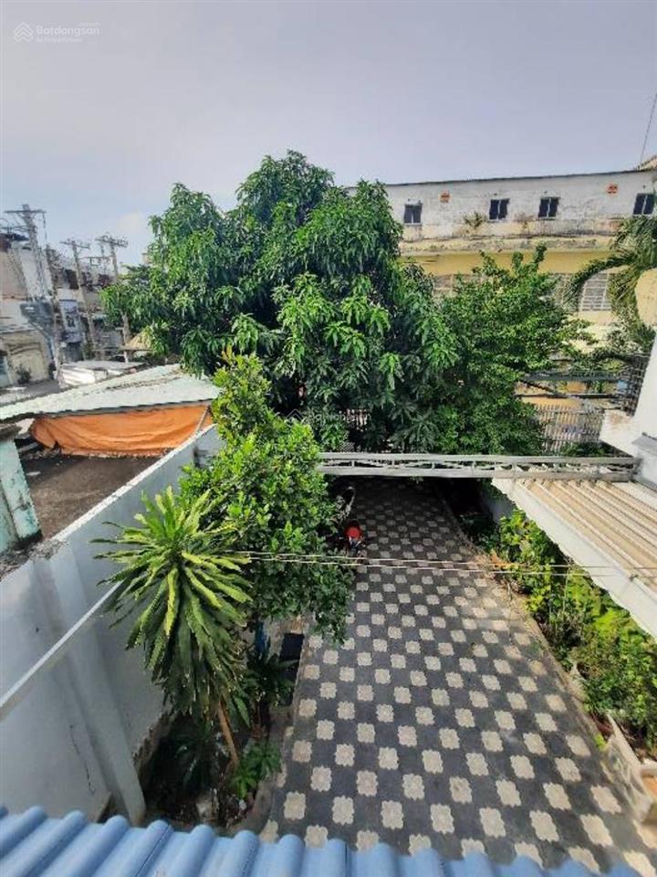 Hương lộ 2 biệt thự 170m2 sân đậu 3 ô tô 4 tầng đang cho thuê 16.5tr/tháng giá 12.4 tỷ