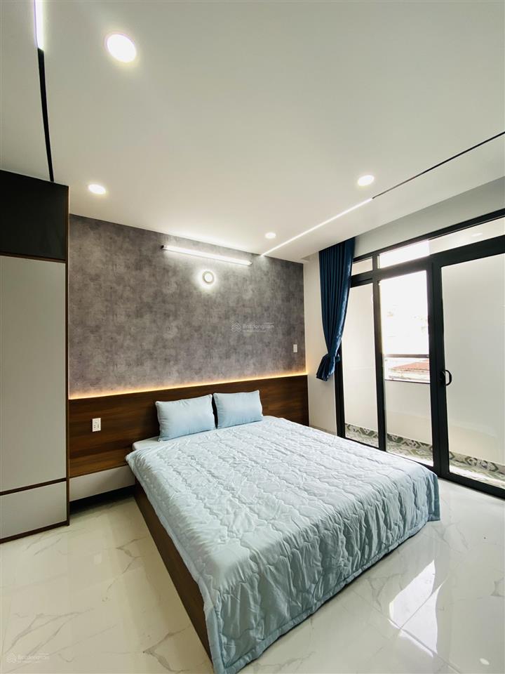 Nhà mới gần lê thúc hoạch, kênh nước đen 4x16m 5 tầng giá 7.9 tỷ