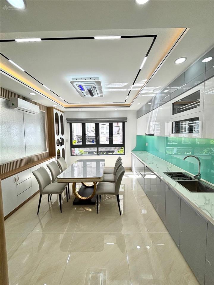 Lê văn quới sát mặt tiền nhà 5 tầng có thang máy 60m 5pn giá 8.9 tỷ
