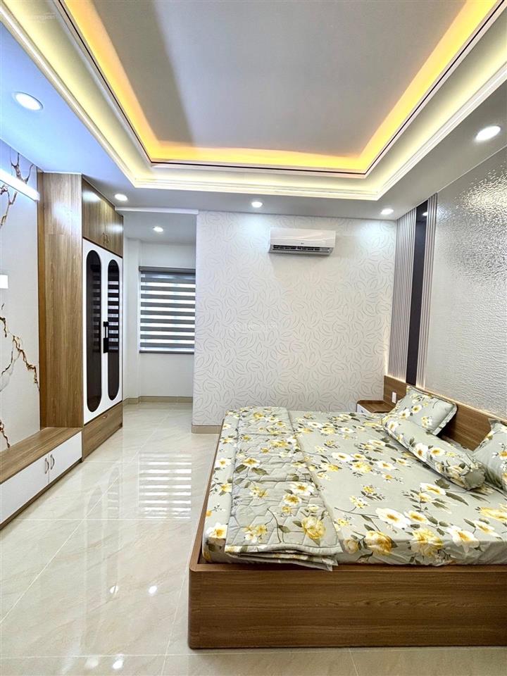 Lê văn quới sát mặt tiền nhà 5 tầng có thang máy 60m 5pn giá 8.9 tỷ