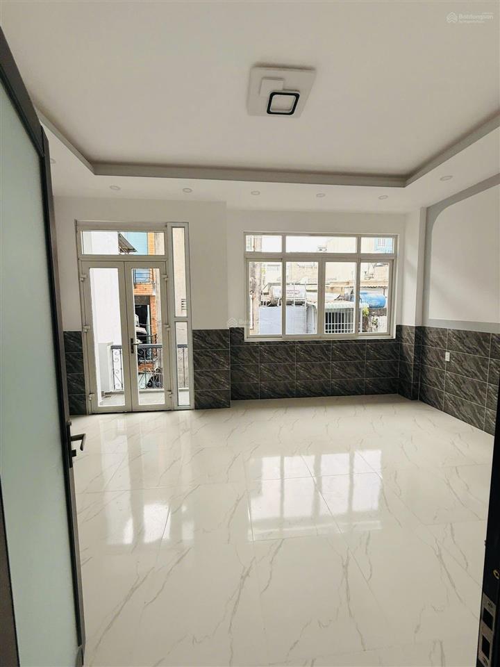 Căn nhà đẹp diện tích lớn (66m2) ngay lê văn quới xe hơi tới nhà chỉ hơn 4 tỷ