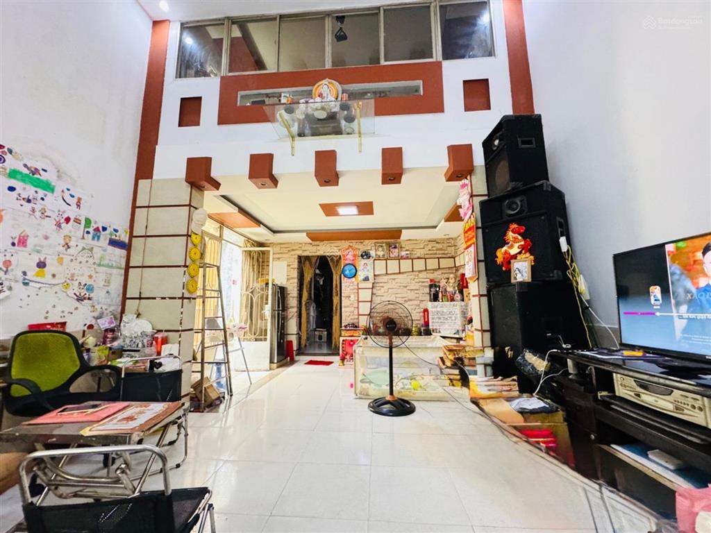 Nhà đẹp thoại ngọc hầu 67m2, 2 tầng 4pn sát hẻm xe hơi chỉ 4.9 tỷ