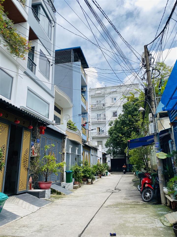 Bán nhà ngang lớn 4.5m  72m2  vuông a4  hẻm đẹp 6m  khu vip hương lộ 2  gần bốn xã  chỉ 5.5t