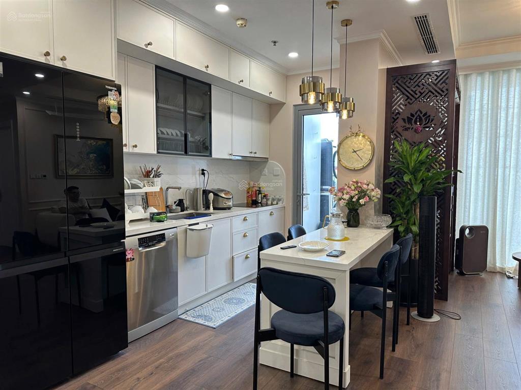 Chính chủ bán nhanh căn 2pn góc 80m2 park 12 chỉ 9 tỷ   0972 801 ***