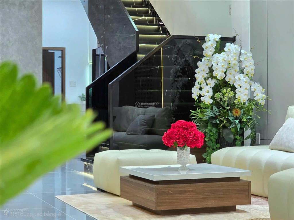 Cần bán nhà 3 tầng mặt tiền thanh lương 32