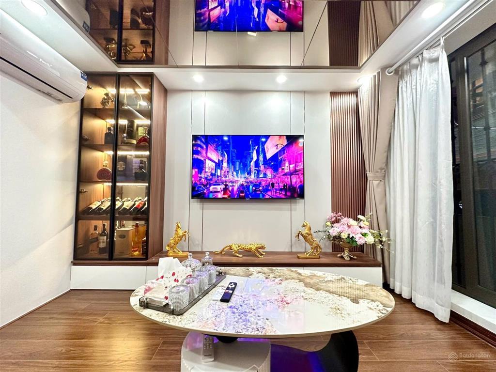 Nhà đẹp sang  vị trí vàng  ai đi xem cũng khen đáng mua!