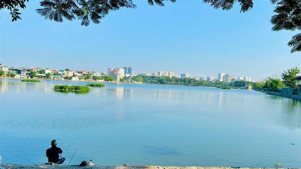 Nhà đẹp sang  vị trí vàng  ai đi xem cũng khen đáng mua!