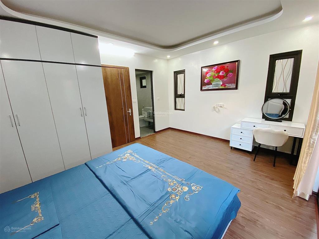 Nhà hiếm cần bàn khu vực hai bà trưng