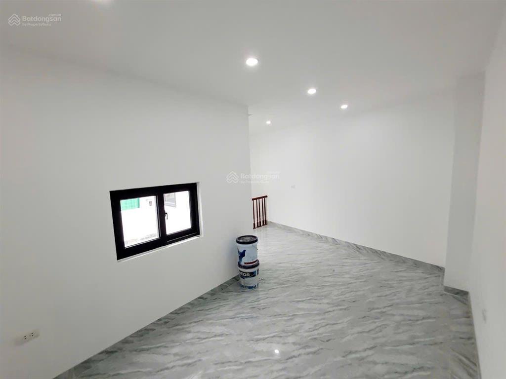 Nhà ngõ rộng  10m ra ô tô  tiện ích bạt ngàn khu vực hai bà trưng