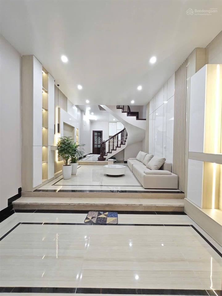 Hiếm! hai bà trưng  minh khai 52m 4 tầng  mặt tiền 4m  vị trí quá đẹp  nhà dân xây chắc chắn