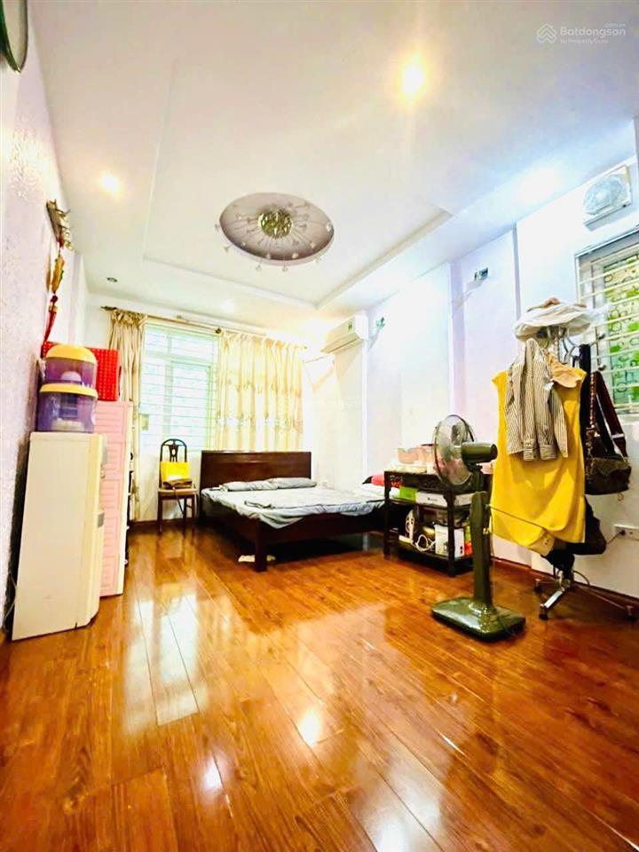 Hiếm tạ quang bửu 2 thoáng 35m2 5 tầng 10m ra ô tô tránh