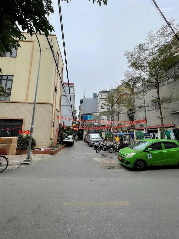 Nhà đẹp hồng mai gần ô tô ở ngay trung tâm tiện ích  45m2  5 tầng xịn xò