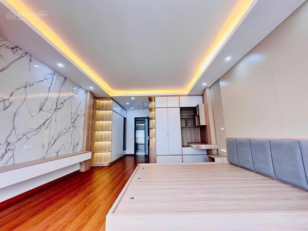 Trung tâm thanh xuân  nhà 6 tầng thang máy  49m2  mặt tiền 5m  ô tô vòng quanh full nội thất