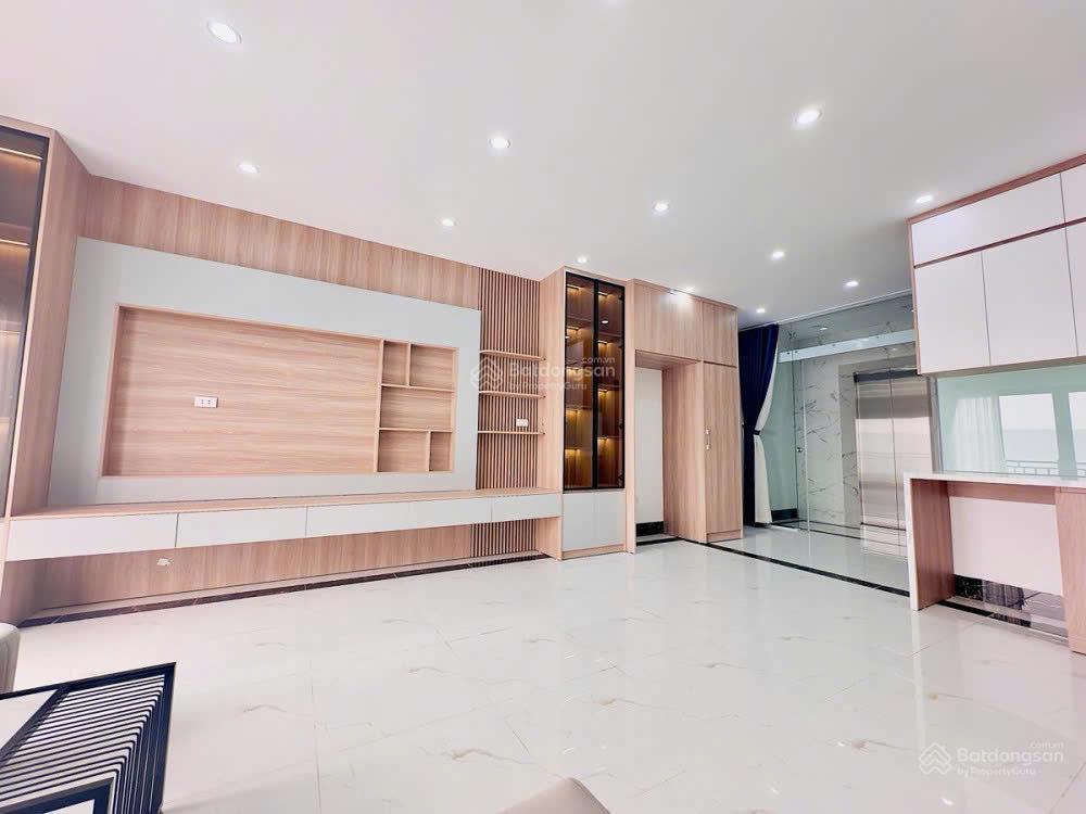 Trung tâm thanh xuân  nhà 6 tầng thang máy  49m2  mặt tiền 5m  ô tô vòng quanh full nội thất