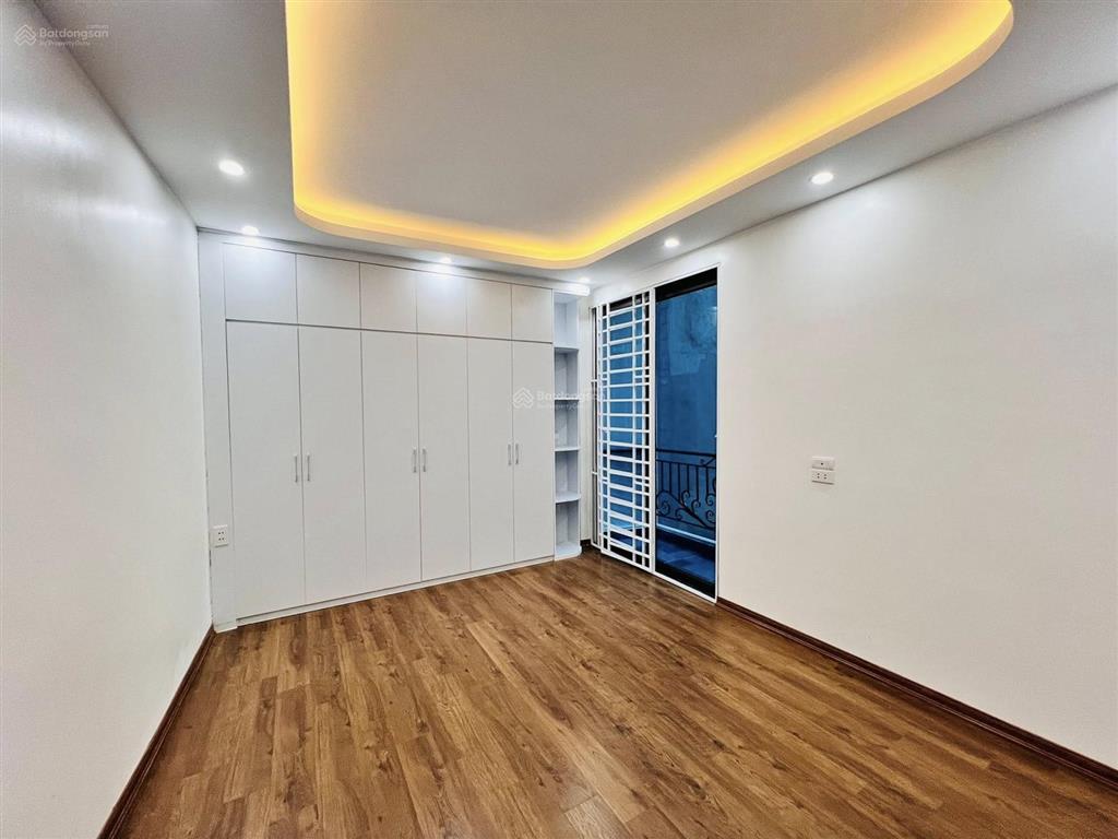 Siêu phẩm lô góc nhà xây mới thơm mùi sơn  40m2  6 tầng  giá 7.x tỷ  sổ nở hậu