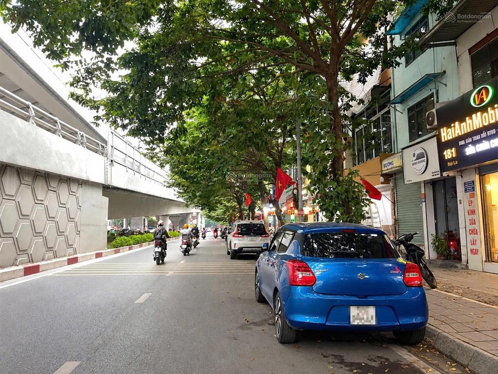 Đại la  ngõ rộng  diện tích 37m2  sử dụng 47m2  5 tầng thang máy  sổ đẹp  phân lô