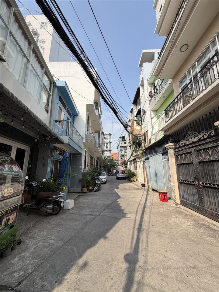 Lô đất 60m²  kế chợ tân hương  quận tân phú chỉ 6.6 tỷ