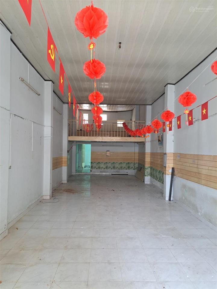 Nhà cách chợ tân hương 300m  quận tân phú  hẻm xe tải  75m² (4 x19)  giá chỉ 6.45 tỷ