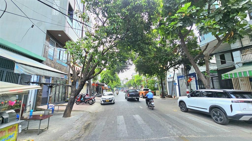 Nhà mặt tiền kinh doanh vip  gần aeon tân phú  đường đẹp 12m  66m²  giá 9.3 tỷ