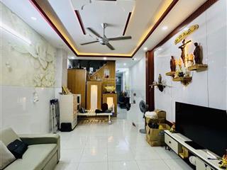Nhà đẹp ở ngay  tô hiệu, q. tân phú  gần đầm sen  68m2