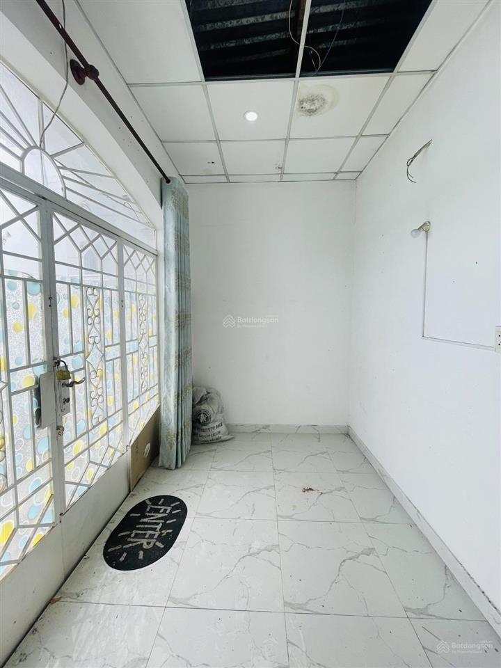 Nhà kế chợ tân hương  tân phú  69m2 / hẻm ô tô  giá chỉ 7.6 tỷ