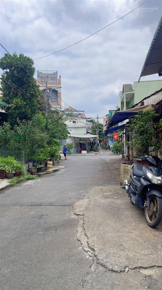 Bán nhà đường tô hiệu, q. tân phú  71m2  ngang 6m hiếm có  gần đầm sen  chỉ 7.6 tỷ