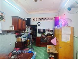 Bán nhà cạnh chợ tân hương  q.tân phú  38m2  2 tầng đúc  chỉ 3.8 tỷ
