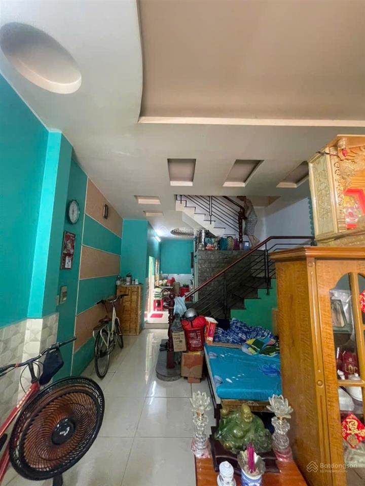 Nhà 2 tầng ở tốt  ngay chợ tân hương  q. tân phú  83m2  chỉ 6.3 tỷ