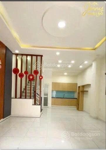 Nhà tân phú ở ngay  hẻm xe hơi thông  gần chợ tân hương  36m2  chỉ 4.65 tỷ