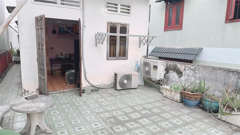 Bán nhà căn góc đường 2 xe hơi, cách 2 căn là đường 12. giá 10ty5, có hh cho ng gt