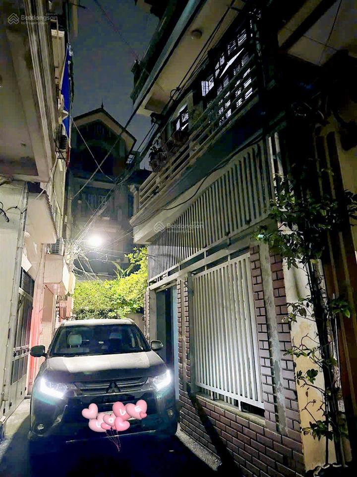 Bán nhà riêng tại xuân la, 15,8 tỷ, 65m2 đẹp, nhiều tiện ích