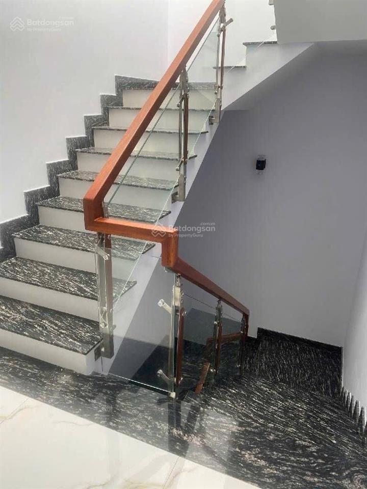 Bán nhà kdc hiệp thành city q12 nhà 4 tầng 5m x 18m  đường nhựa 8m